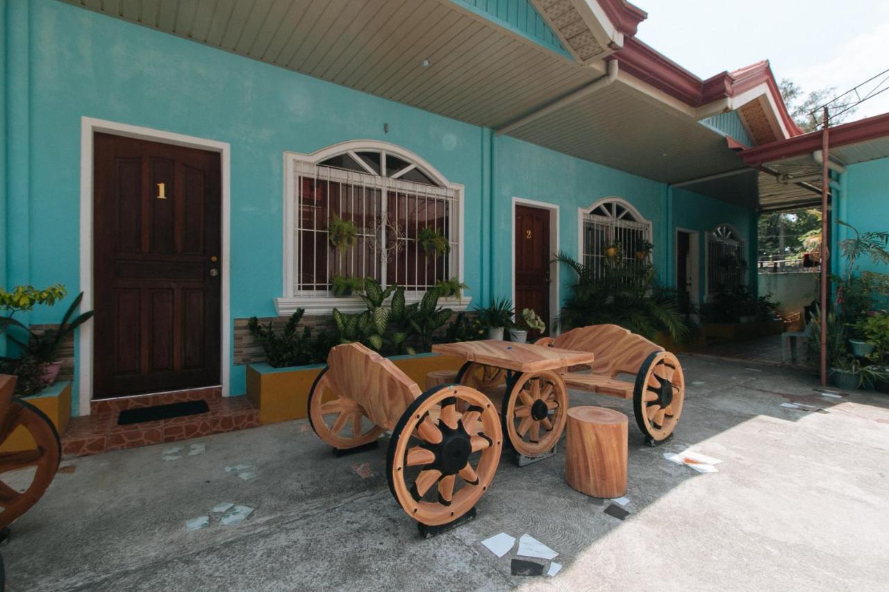 En Gedi Beach Resort By Reddoorz Iba Exterior photo